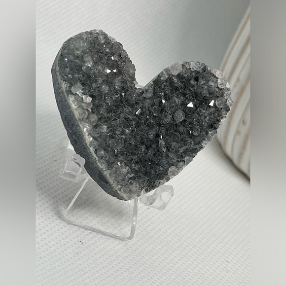 Amethyst Heart Druzy Geode 2” - Picture 7 of 12